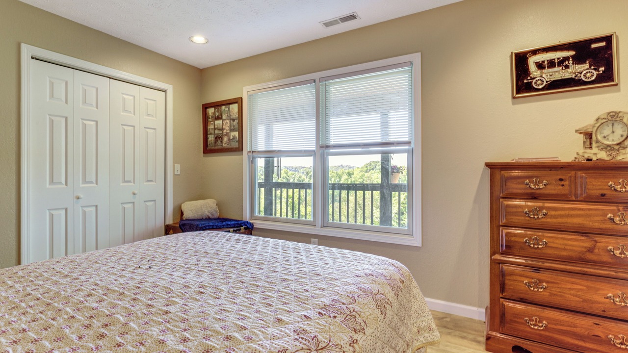 Photo of Bedroom in Mohawk