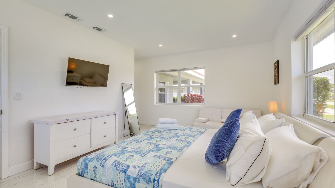 Photo of Bedroom in Edgewood