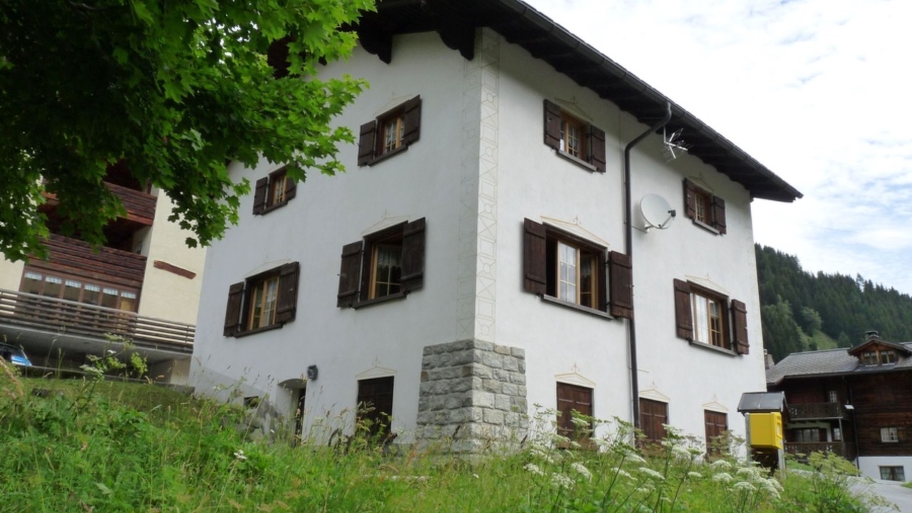 Photo of Others in Tschamut