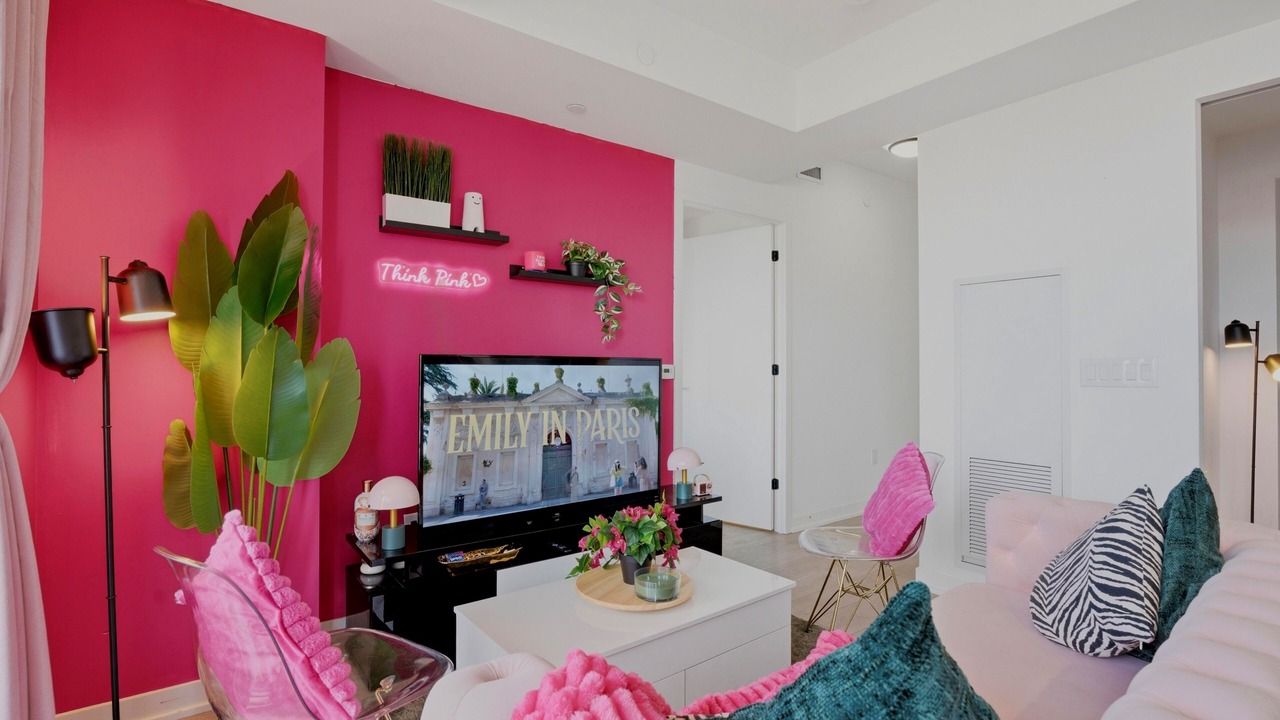 Photo of Livingroom in The Queensway