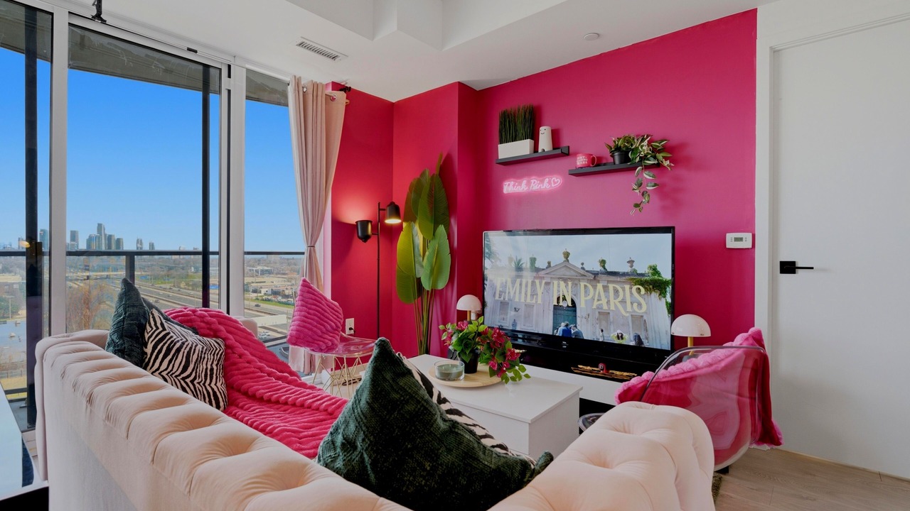 Photo of Livingroom in The Queensway