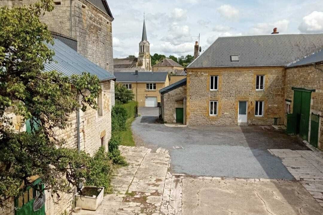 Photo of Outdoor in Thin-le-Moutier