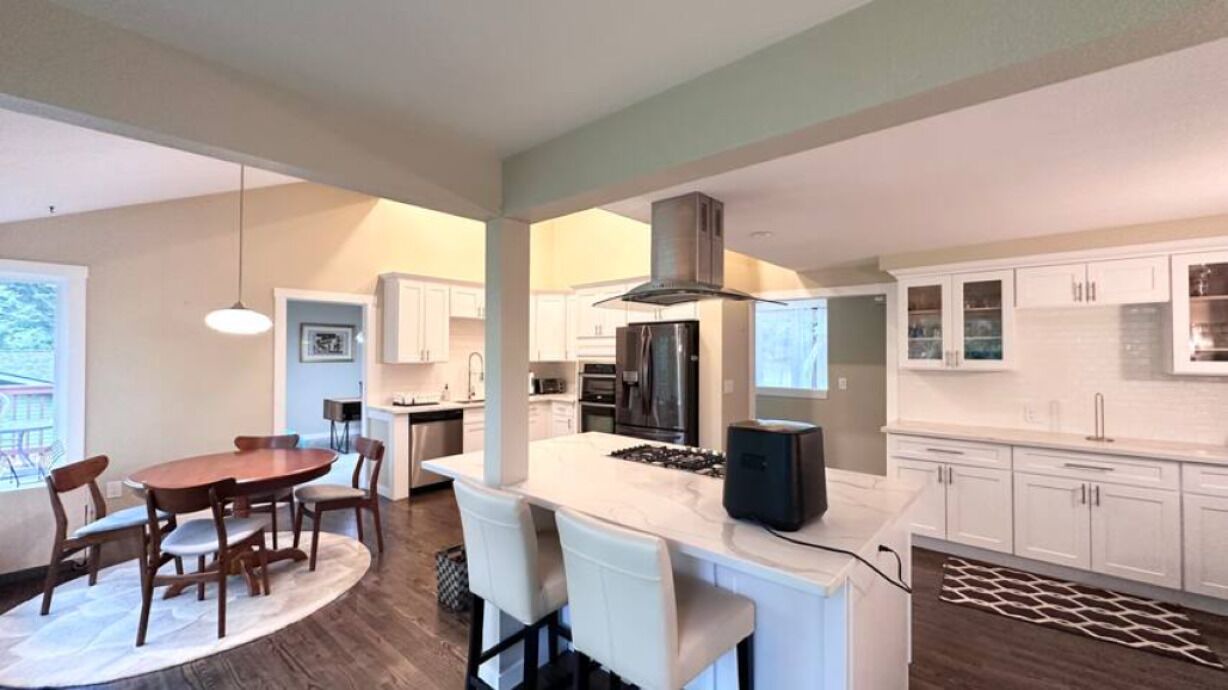 Photo of Kitchen in Cougar Mountain