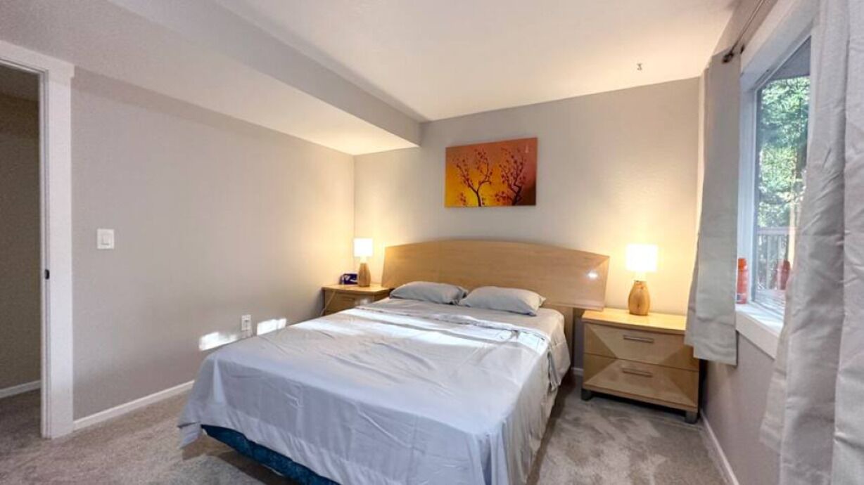 Photo of Bedroom in Cougar Mountain