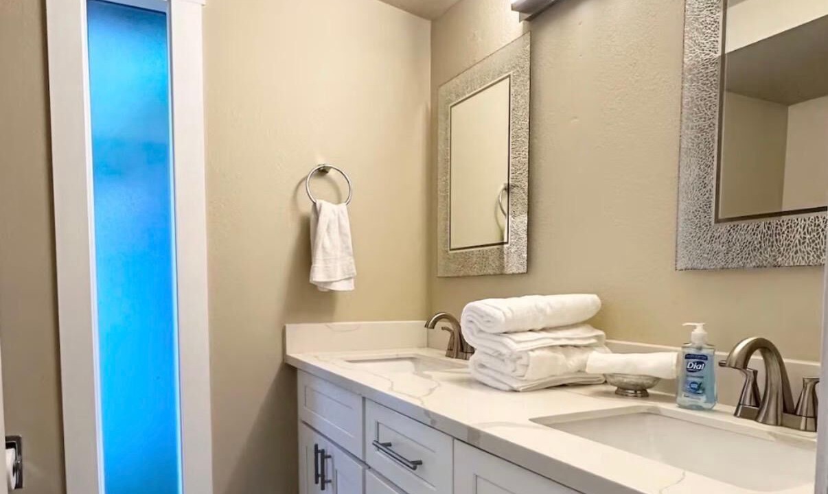 Photo of Bathroom in Cougar Mountain