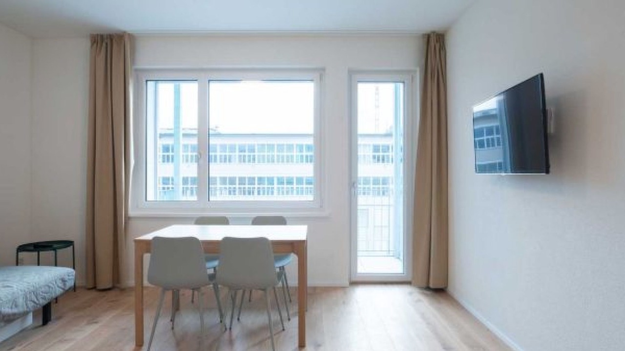 Photo of Livingroom in Center