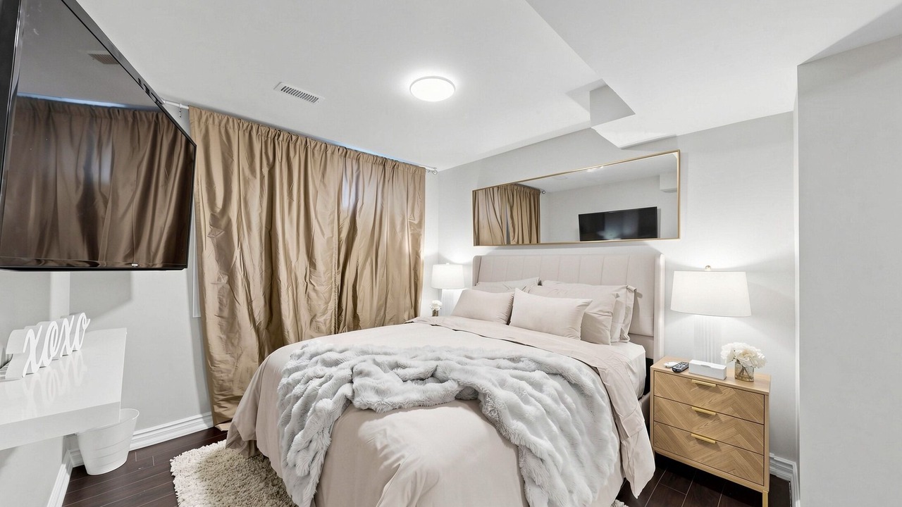 Photo of Bedroom in Pickering