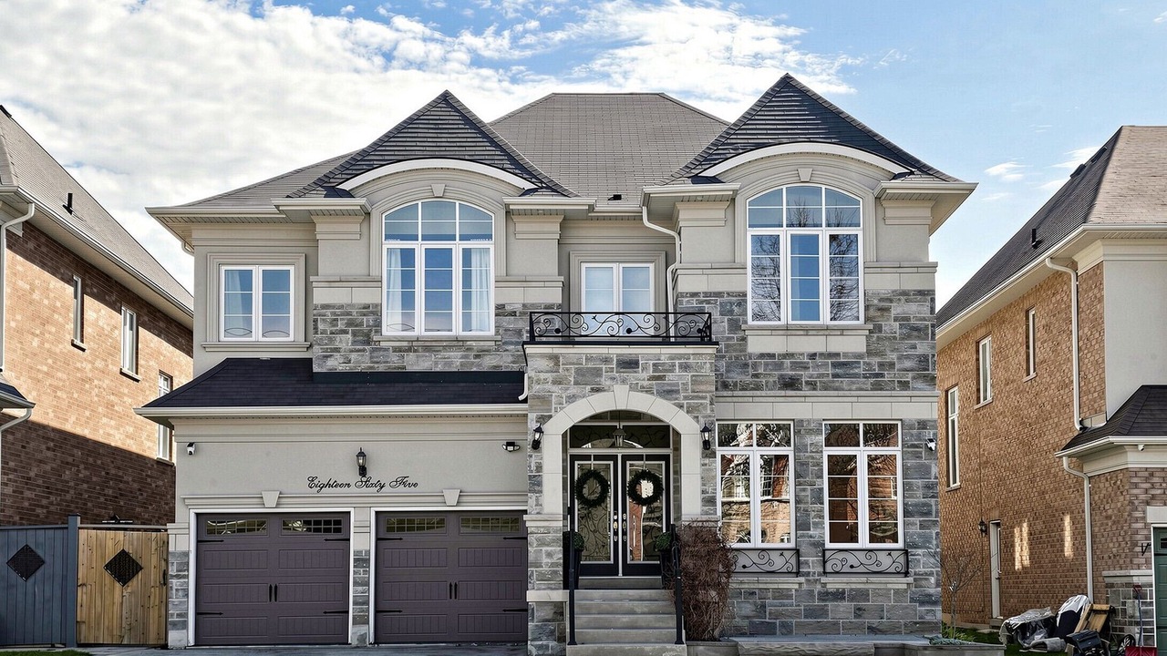 Photo of Outdoor in Pickering