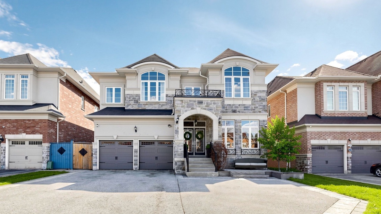 Photo of Outdoor in Pickering