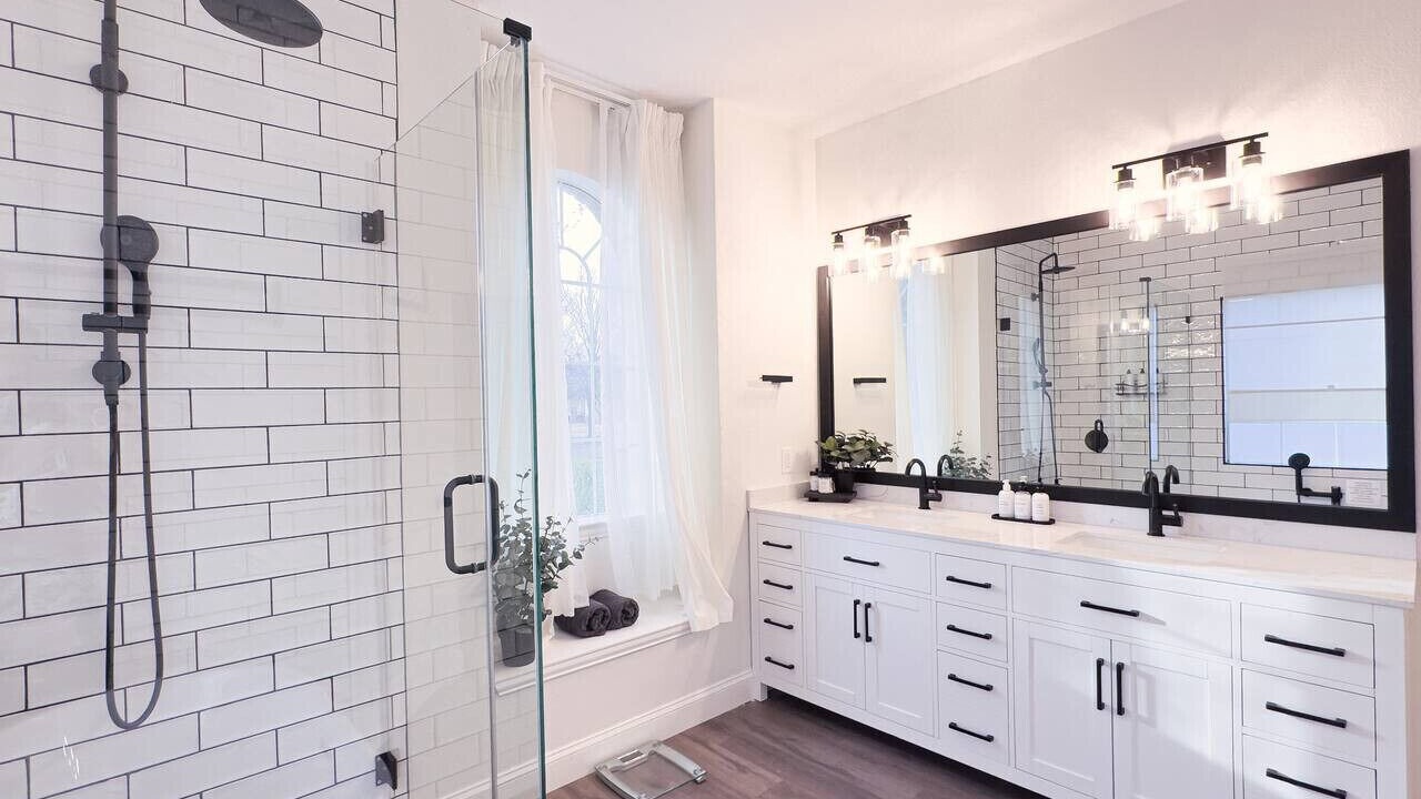 Photo of Bathroom in Panther Creek Estates