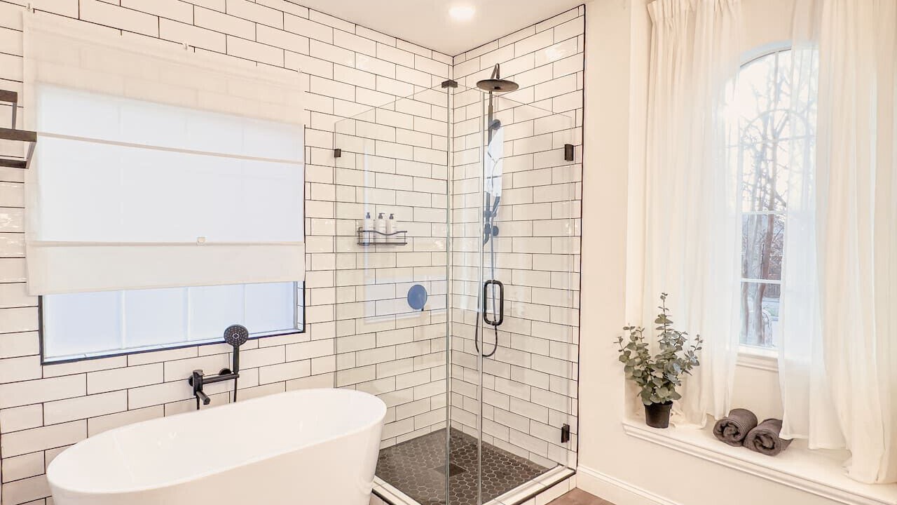 Photo of Bathroom in Panther Creek Estates