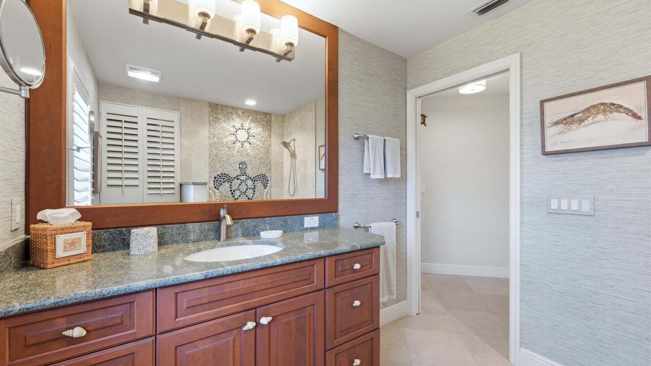 Photo of Bathroom in Burnt Store Isles