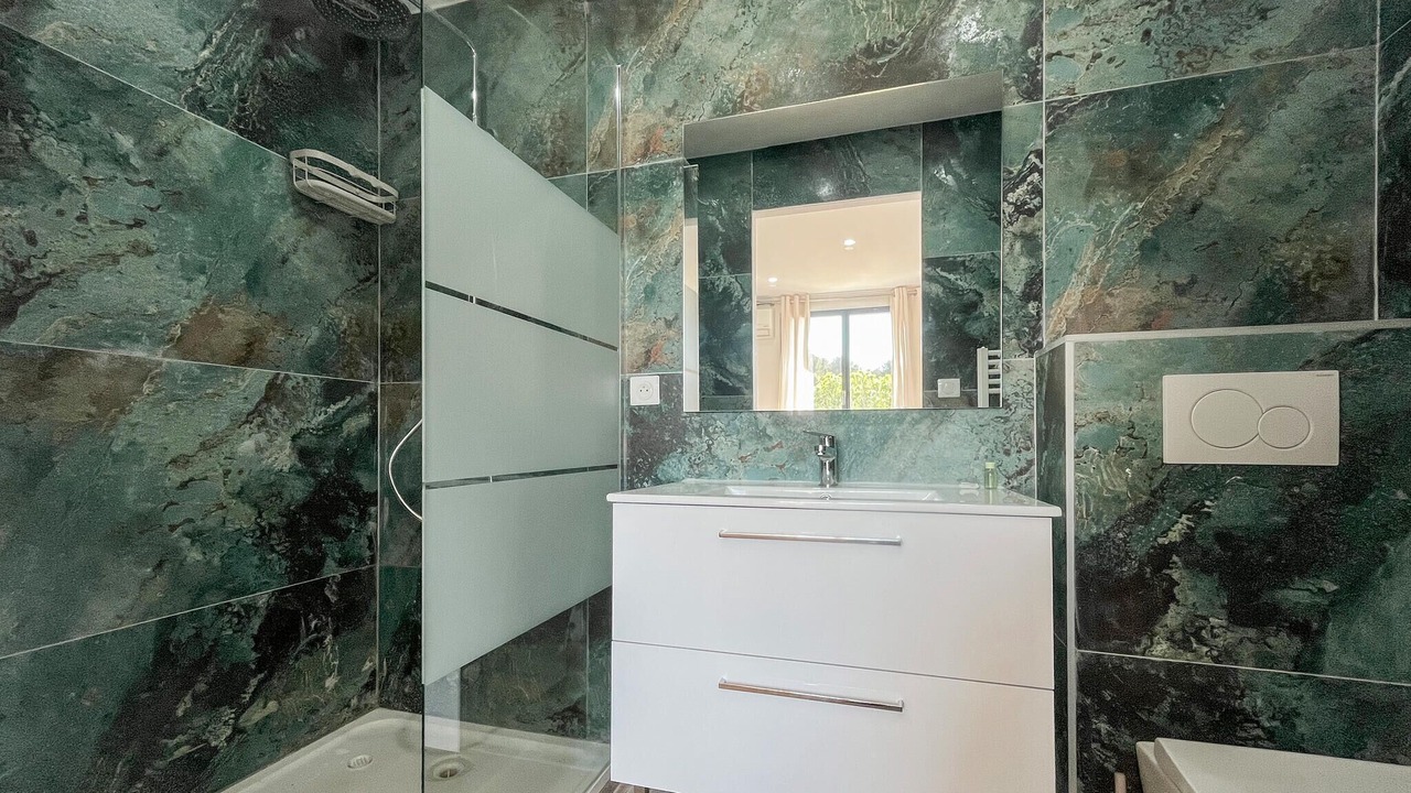 Photo of Bathroom in Grans