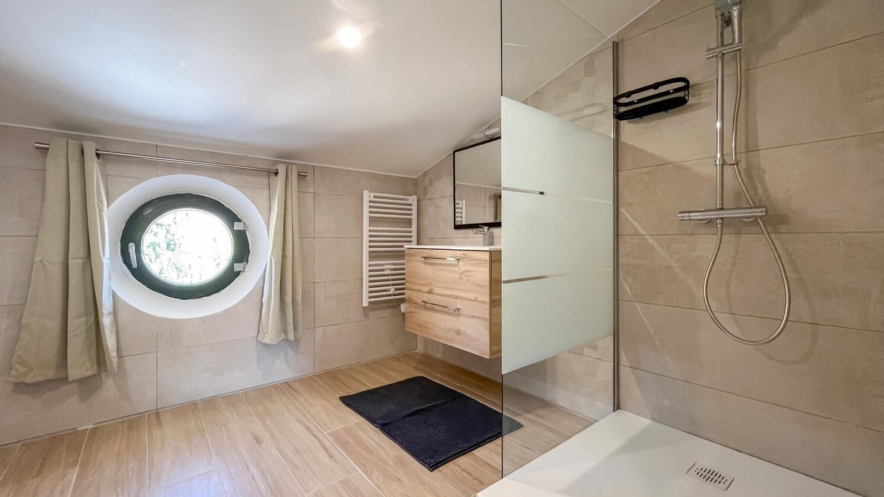 Photo of Bathroom in Grans