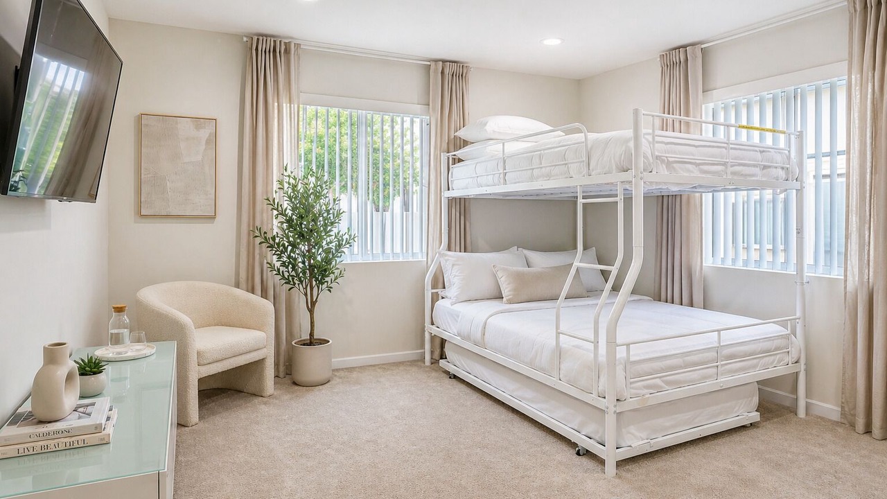 Photo of Bedroom in Hawthorne