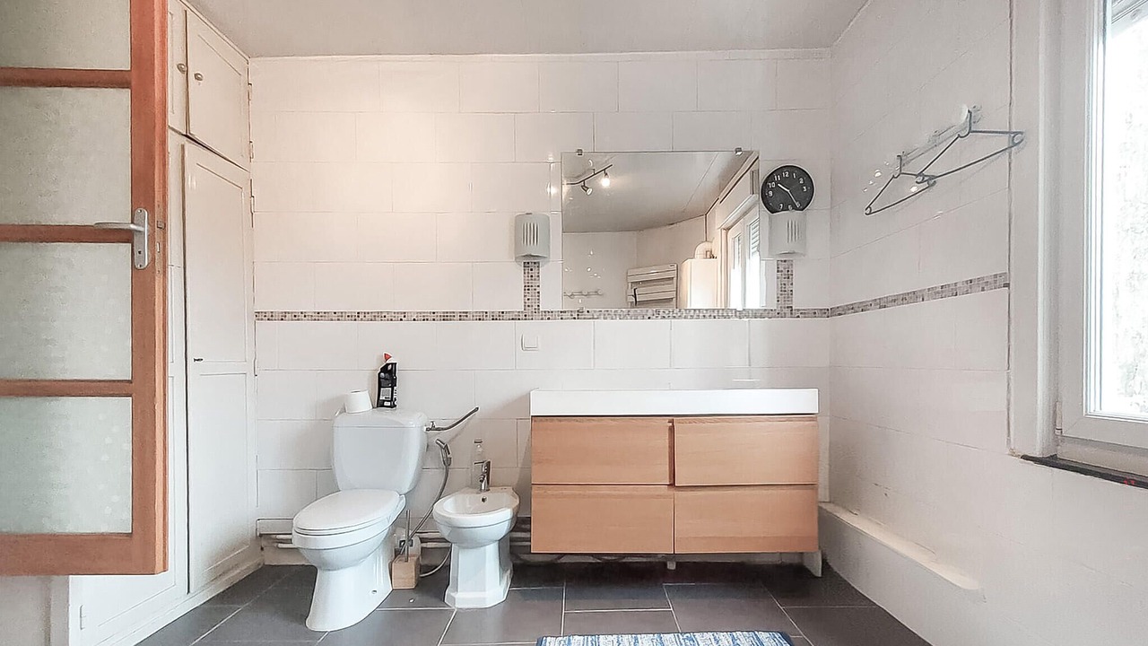 Photo of Bathroom in Cambrai