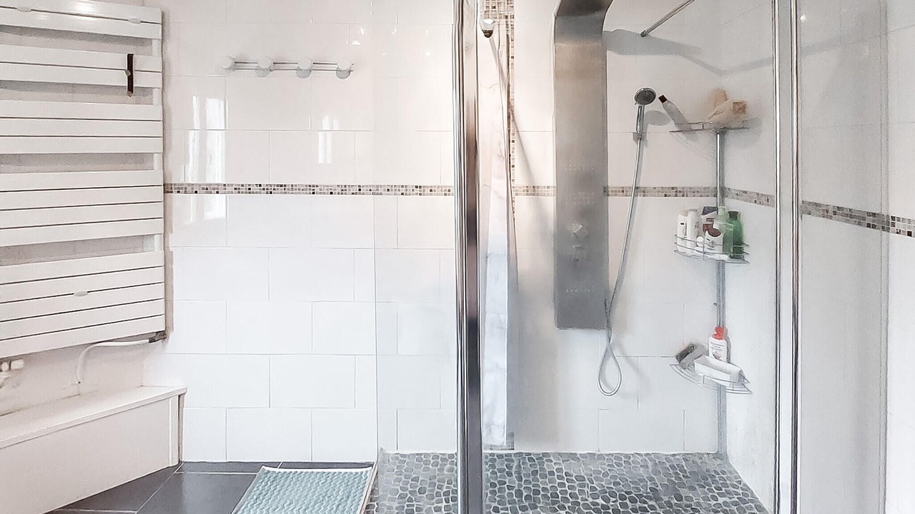 Photo of Bathroom in Cambrai