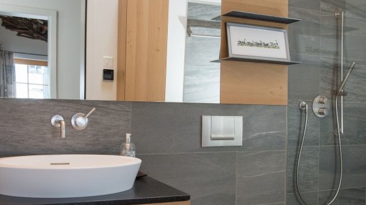 Photo of Bathroom in Valbella