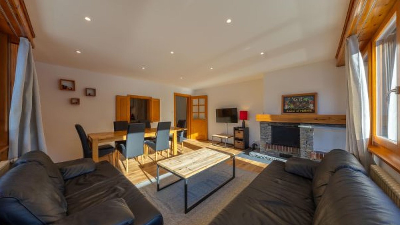 Photo of Livingroom in Saint-Pierre-de-Clages