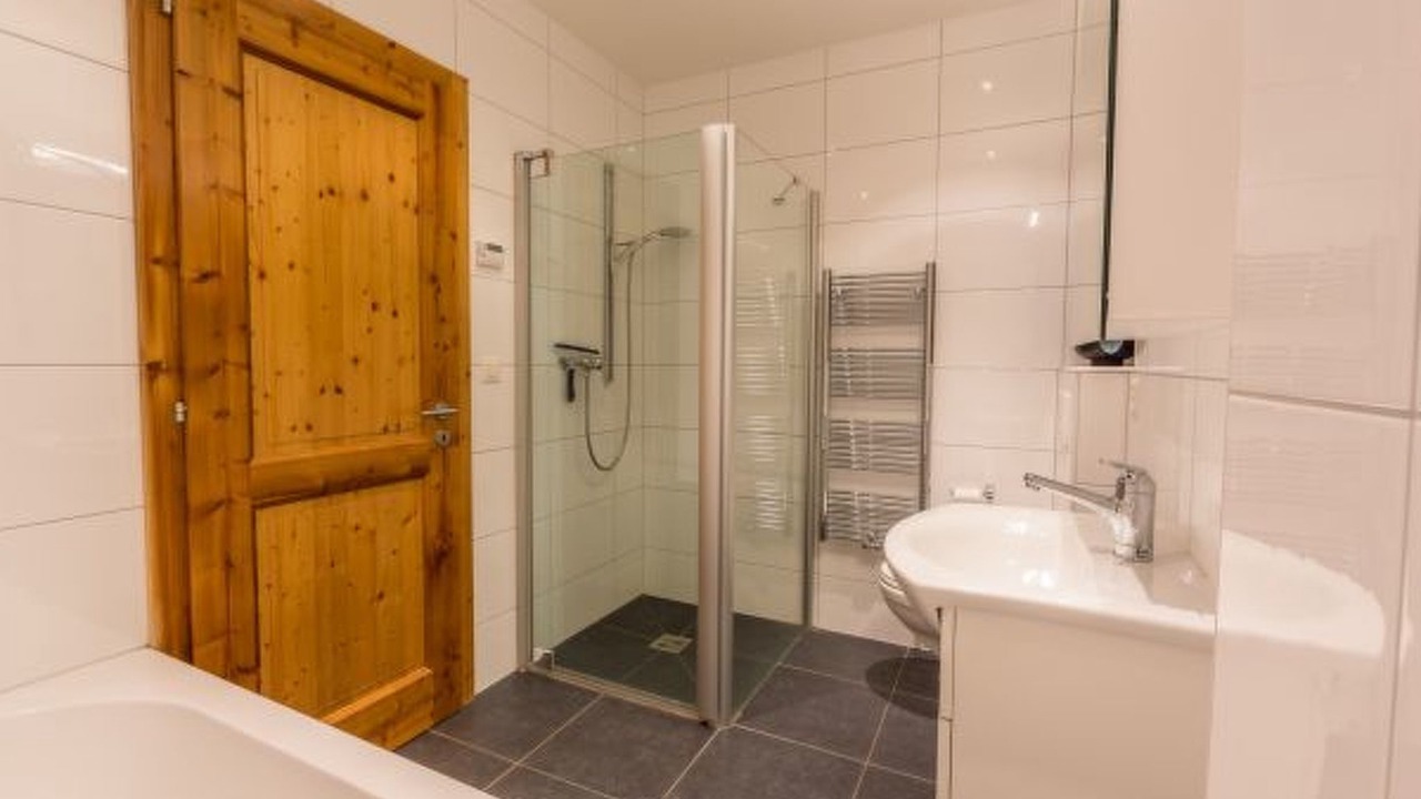 Photo of Bathroom in Saint-Pierre-de-Clages