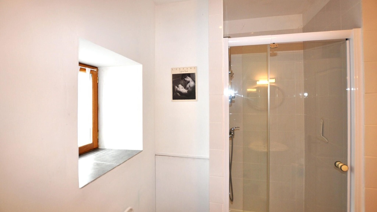 Photo of Bathroom in Saint-Benoit