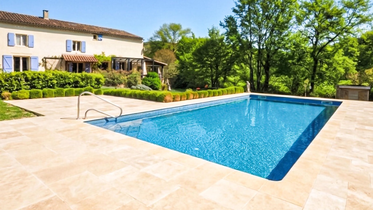 Photo of Outdoor in Saint-Benoit