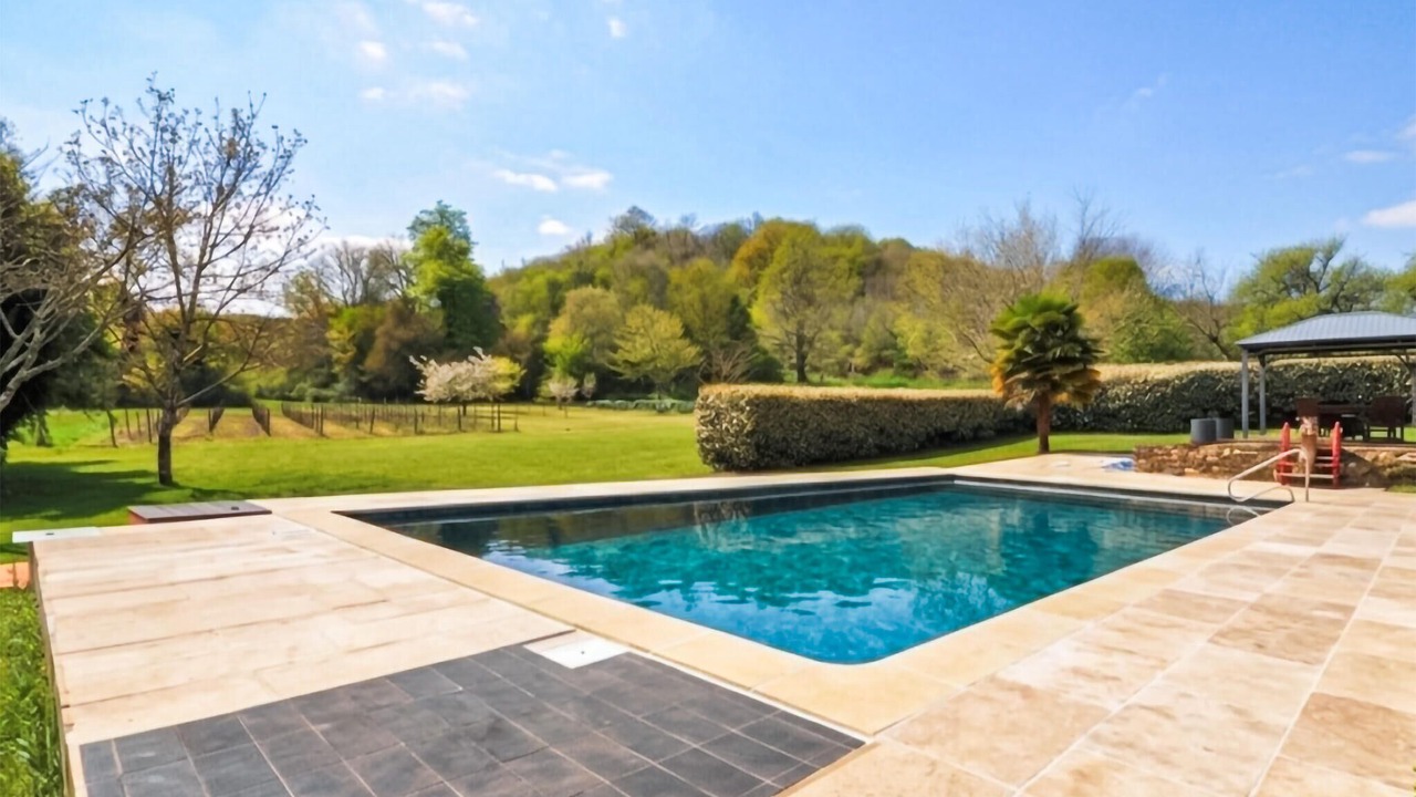 Photo of Outdoor in Saint-Benoit