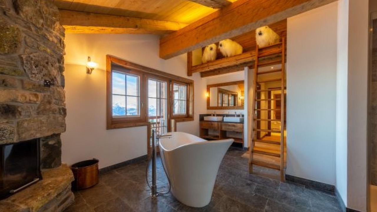 Photo of Bathroom in Saint-Pierre-de-Clages