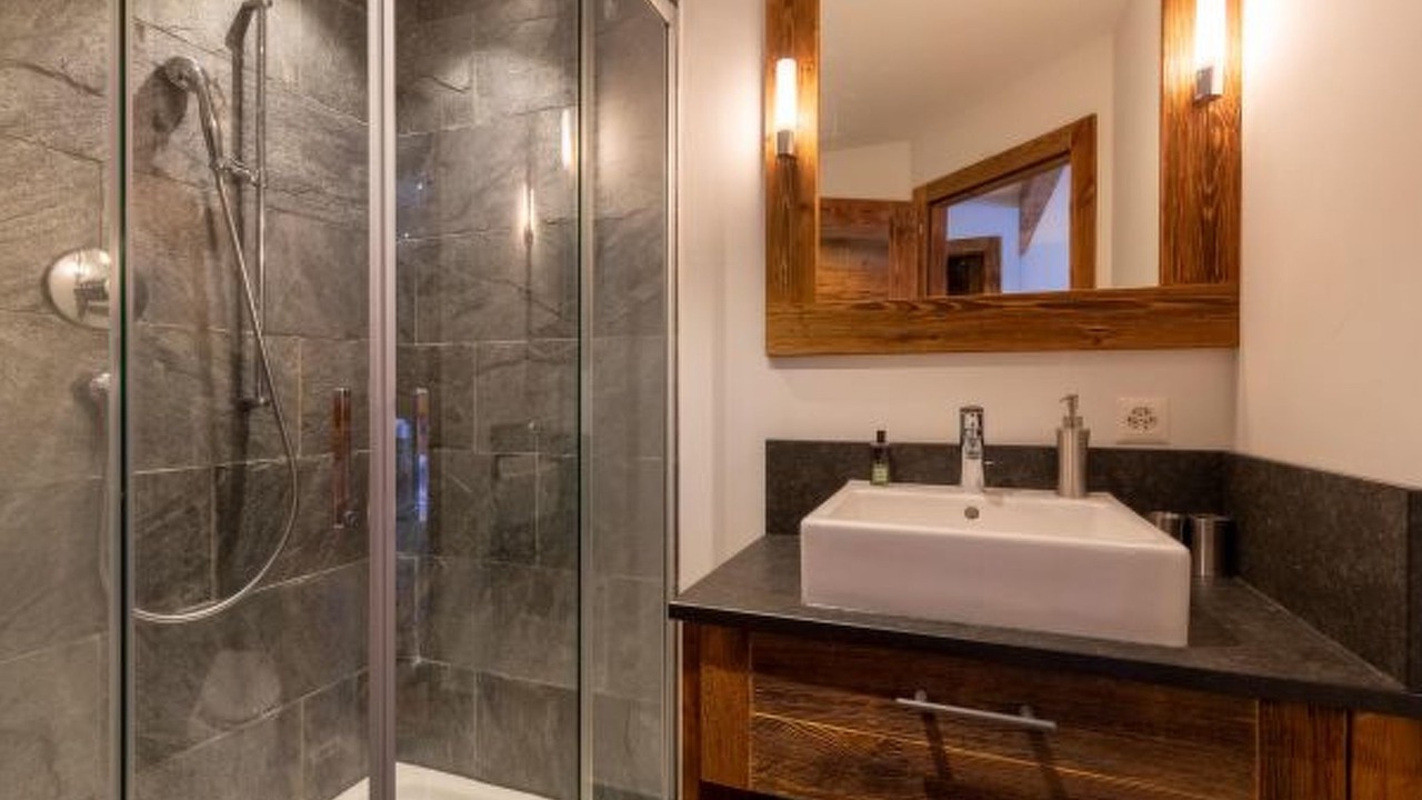 Photo of Bathroom in Saint-Pierre-de-Clages