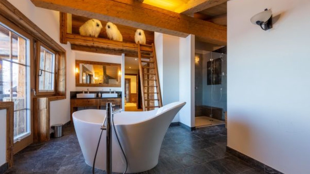 Photo of Bathroom in Saint-Pierre-de-Clages