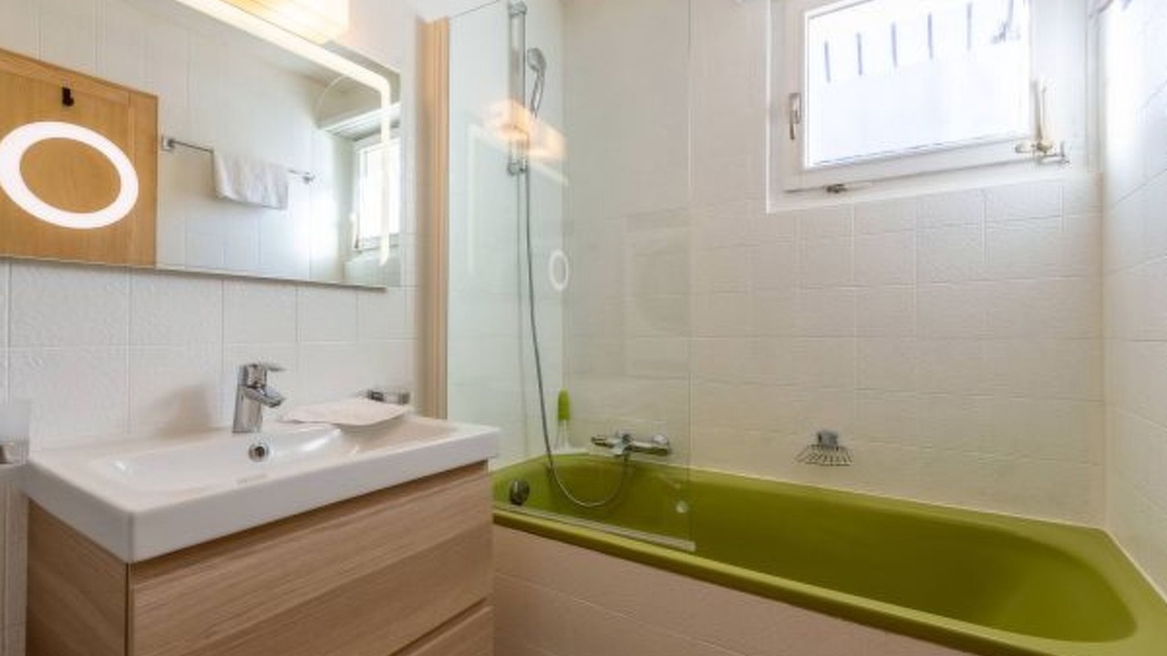 Photo of Bathroom in Saint-Pierre-de-Clages