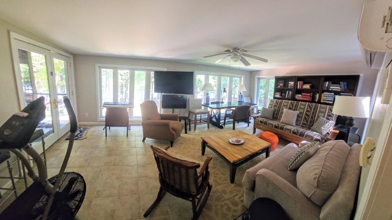 Photo of Livingroom in Merifield Acres