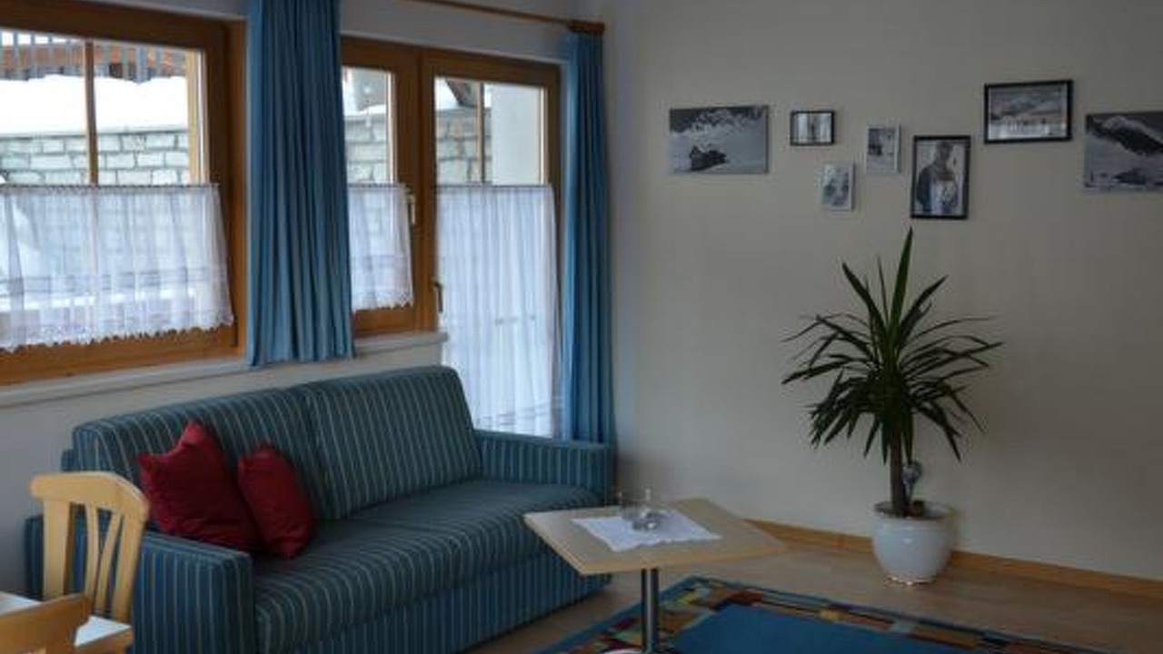 Photo of Livingroom in Ravaisch