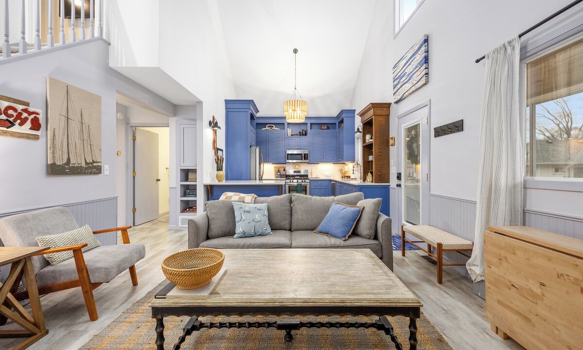 Photo of Livingroom in Spring Lake
