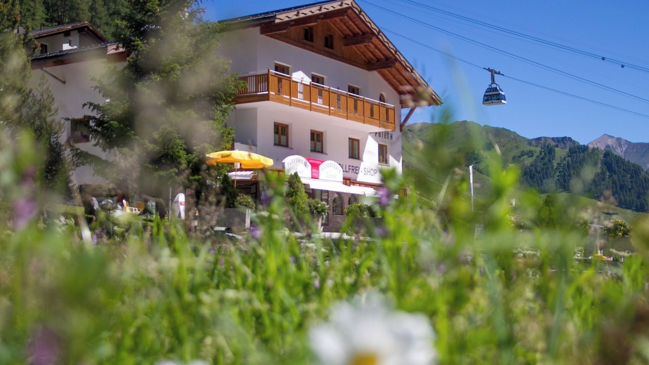 Photo of Others in Ravaisch