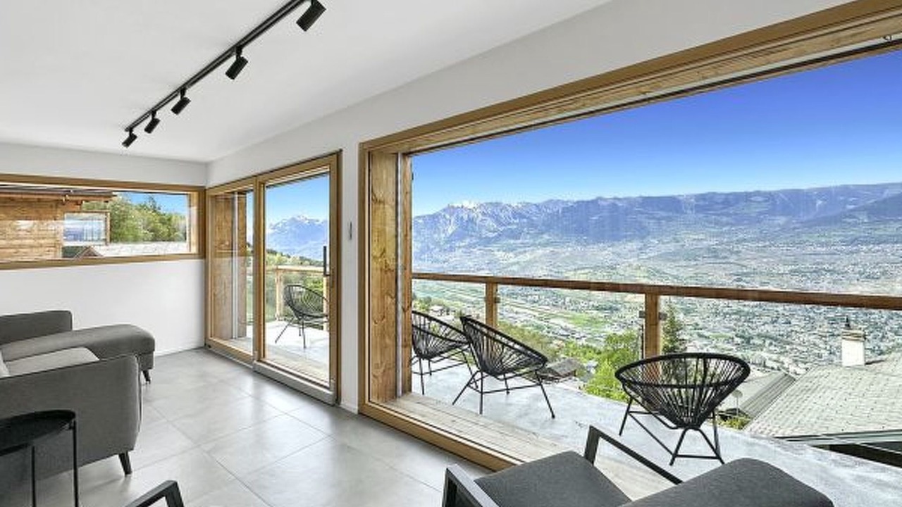 Photo of Livingroom in Sion
