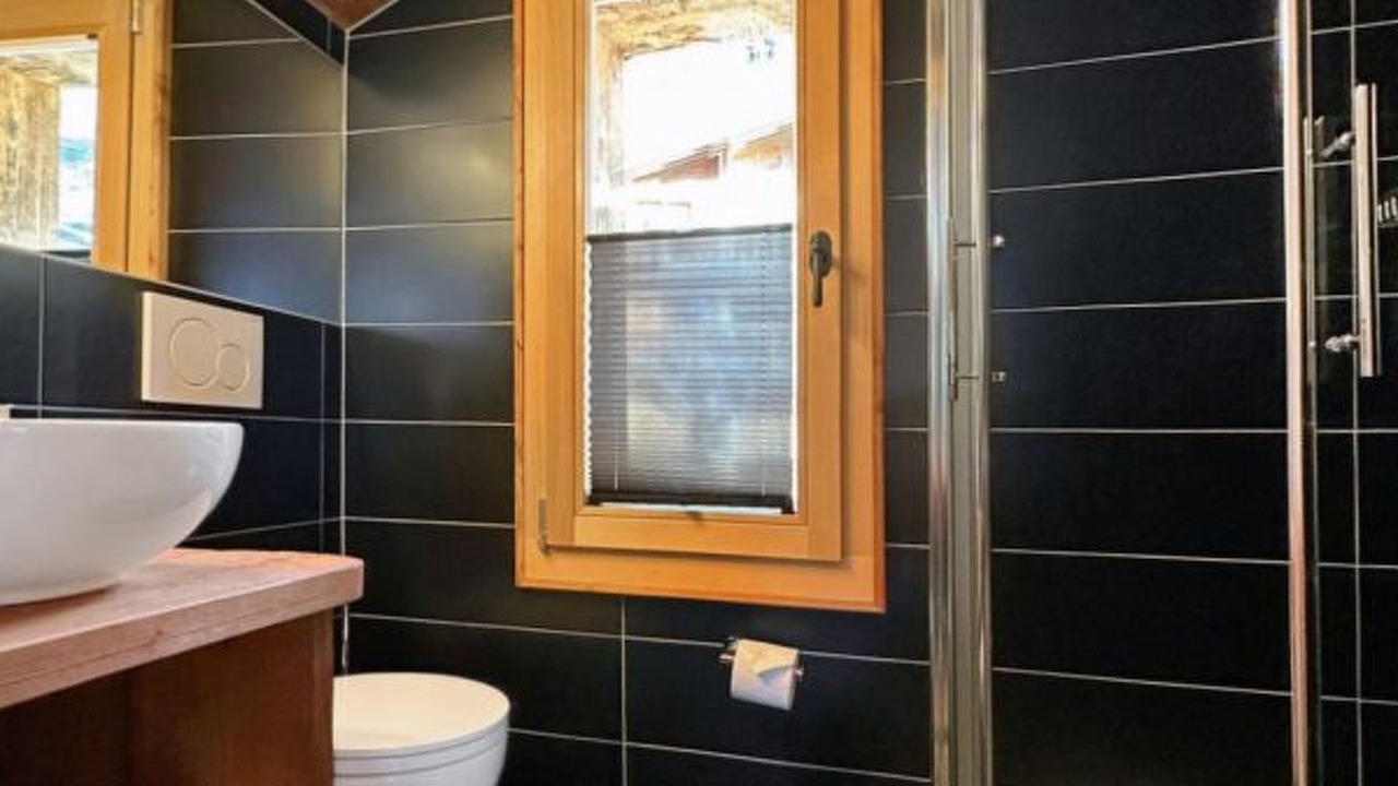 Photo of Bathroom in Sarreyer