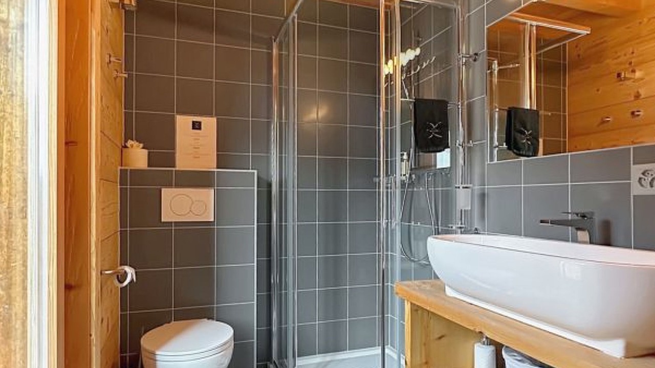 Photo of Bathroom in Sarreyer