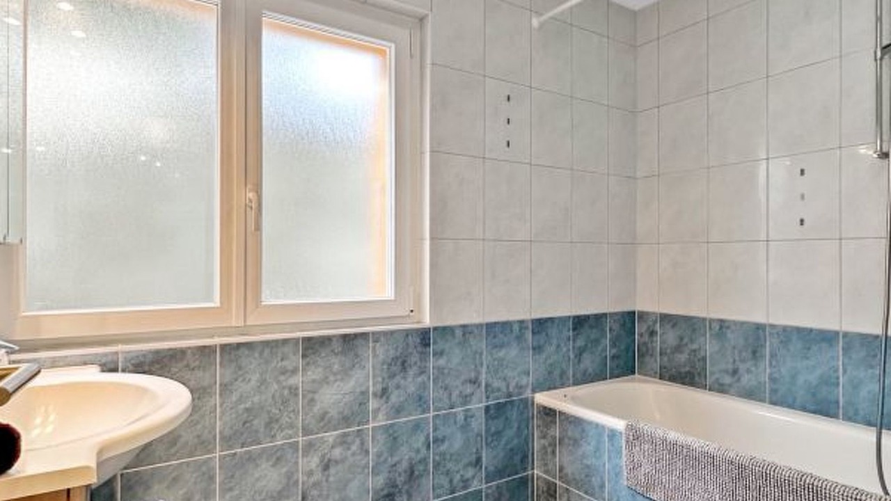 Photo of Bathroom in Salins