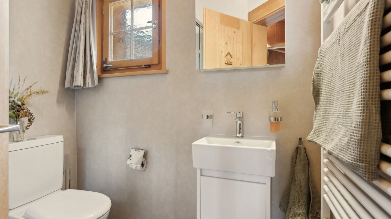 Photo of Bathroom in Obermutten