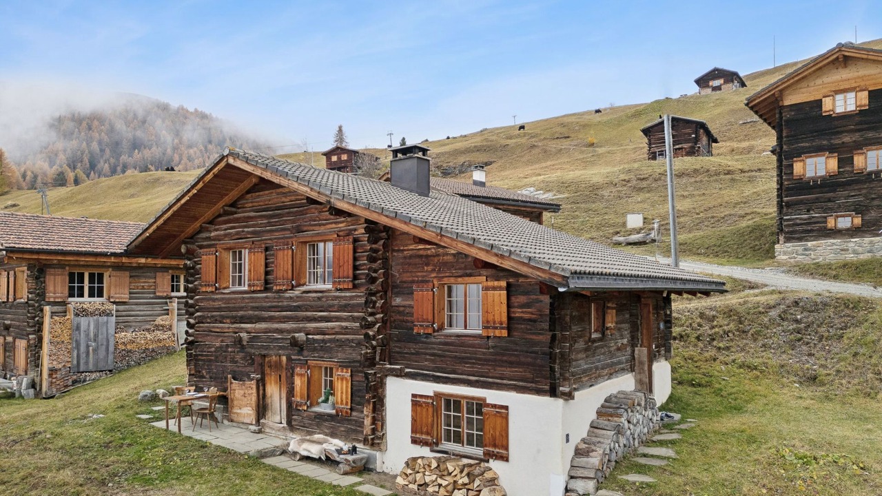 Photo of Others in Obermutten