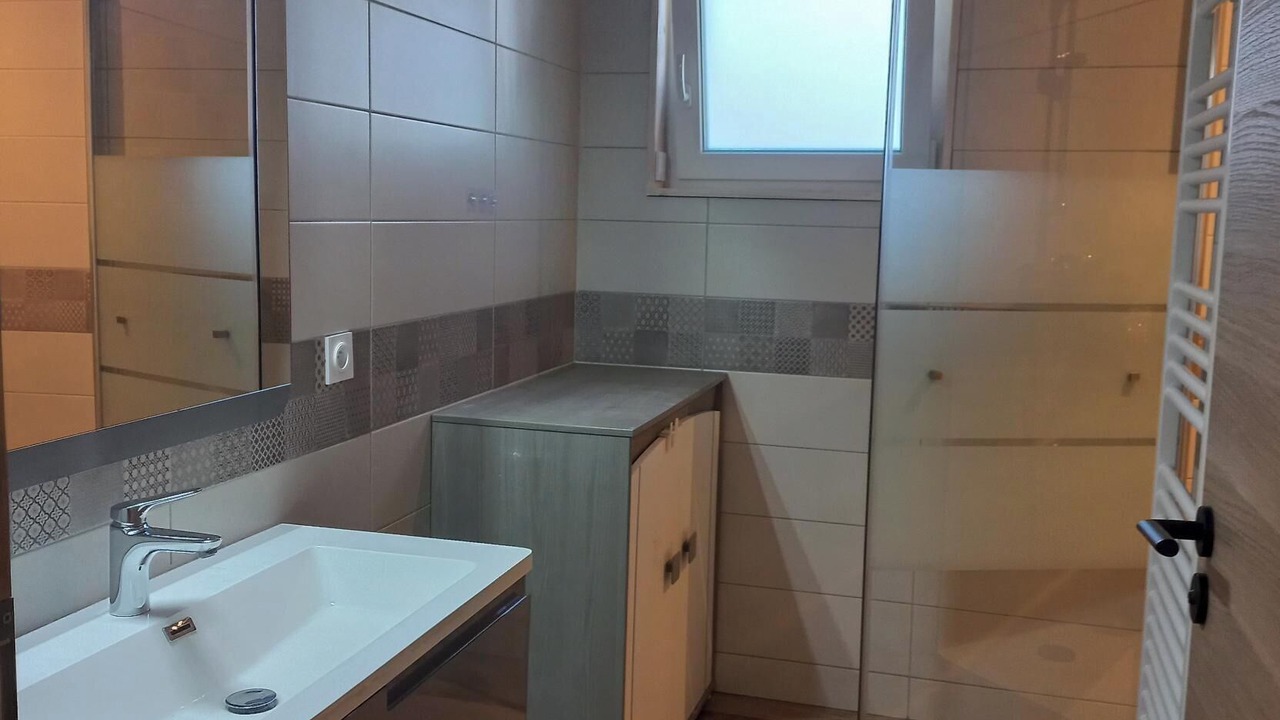 Photo of Bathroom in Loulle