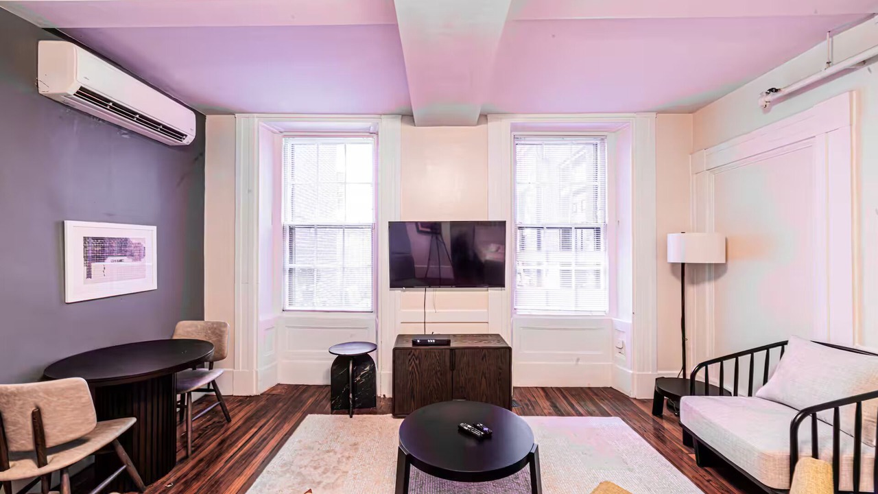 Photo of Livingroom in Beacon Hill