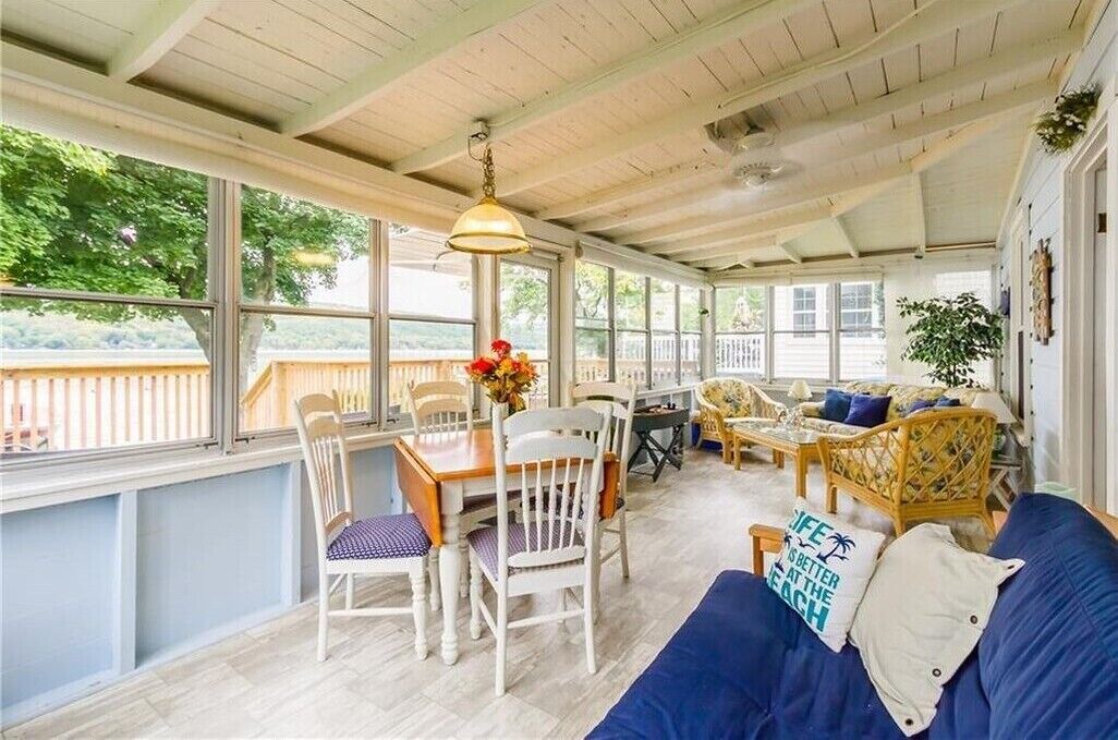 Photo of Livingroom in Honeoye