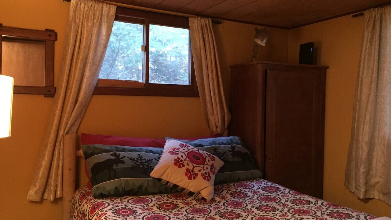 Photo of Bedroom in Indian Lake