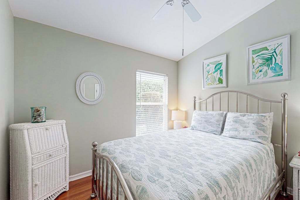 Photo of Bedroom in Beachwalk Isles