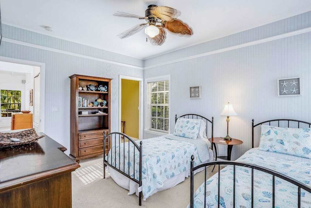 Photo of Bedroom in Bokeelia