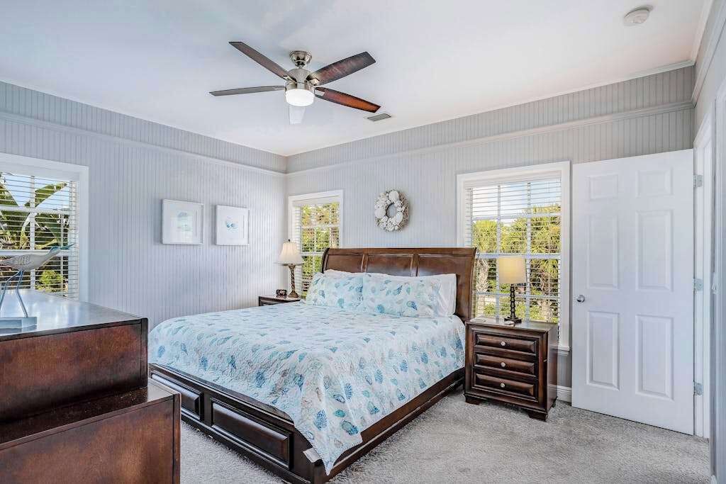 Photo of Bedroom in Bokeelia