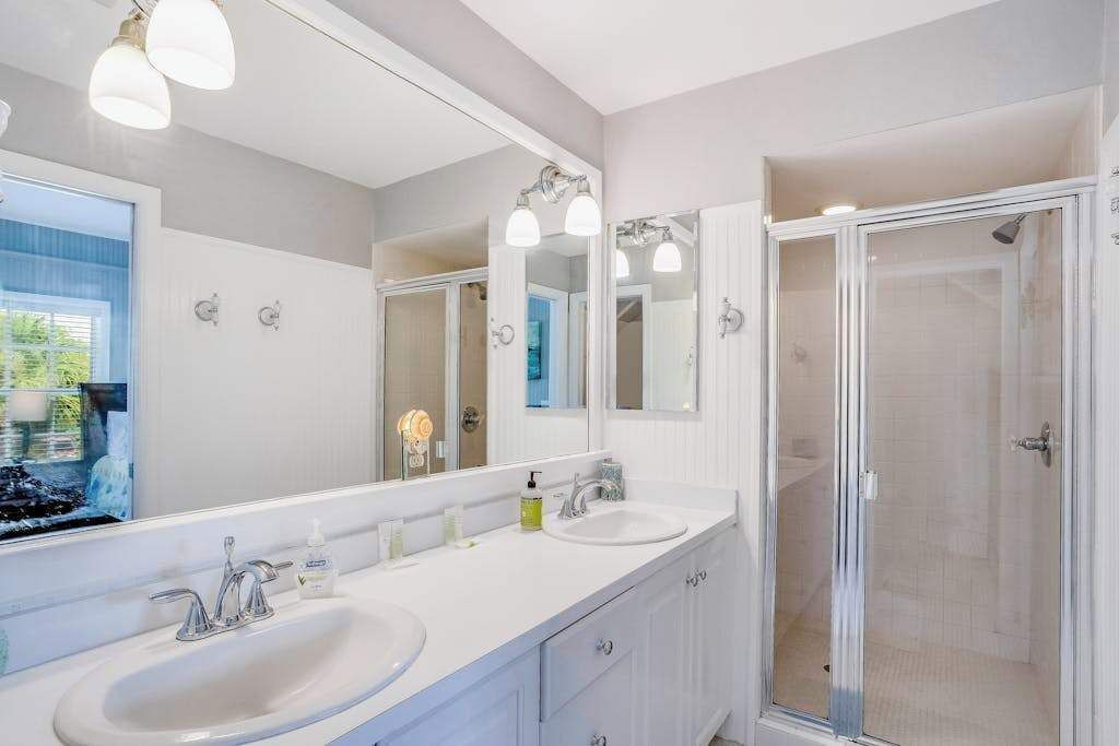 Photo of Bathroom in Bokeelia