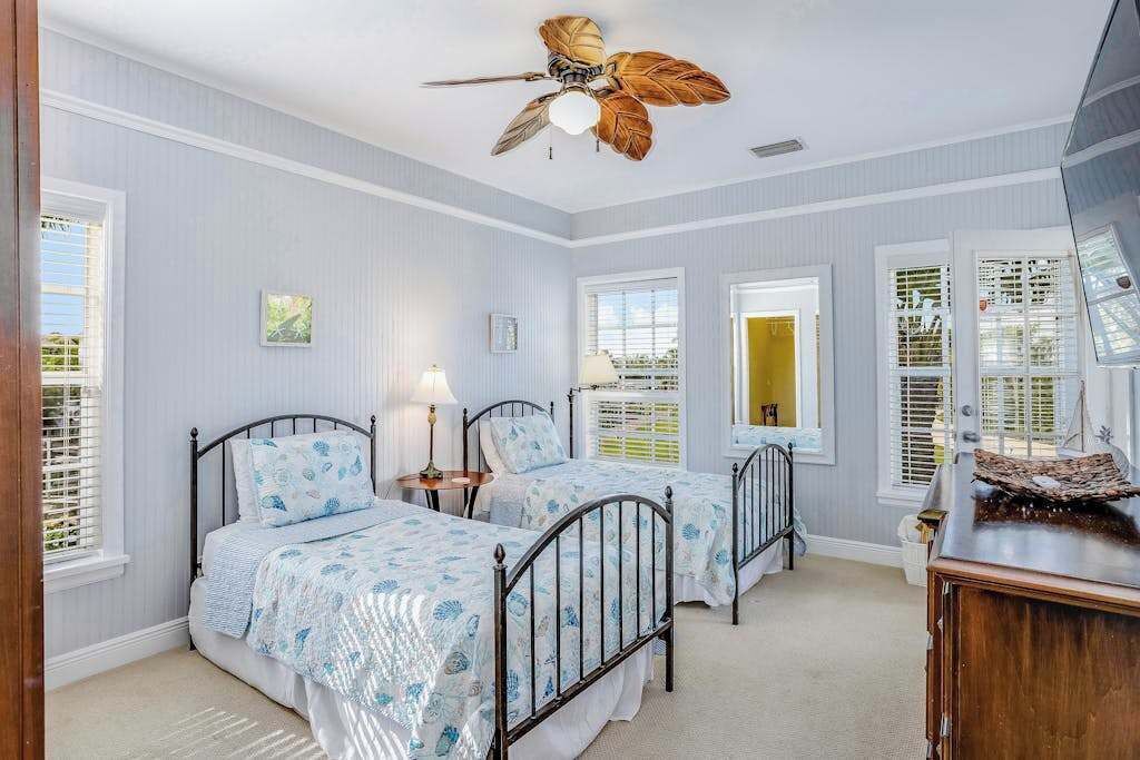 Photo of Bedroom in Bokeelia